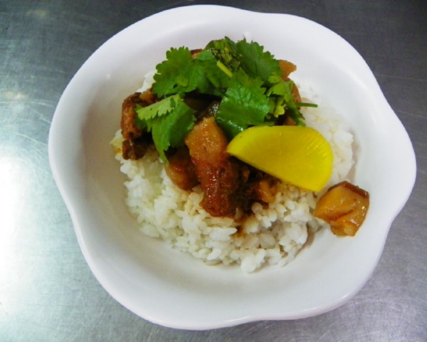 魯肉飯30元