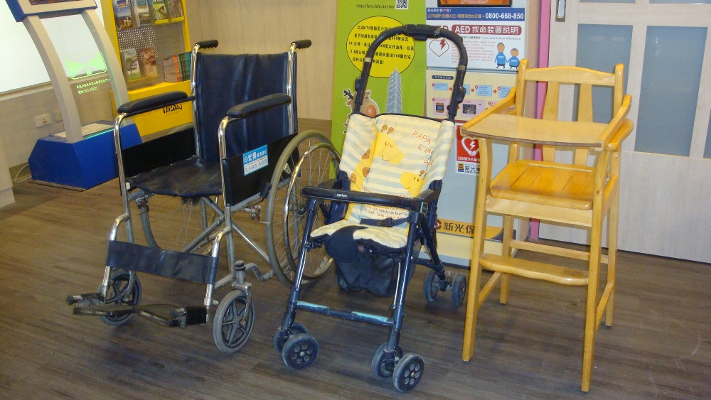 提供輪椅嬰兒推車幼餐椅