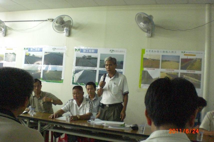 與當地農民、村里代表及雲林農田水利會辦理會議協商表達意見