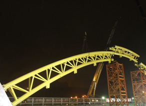 圖9 新建跨越橋簡支鋼管桁架