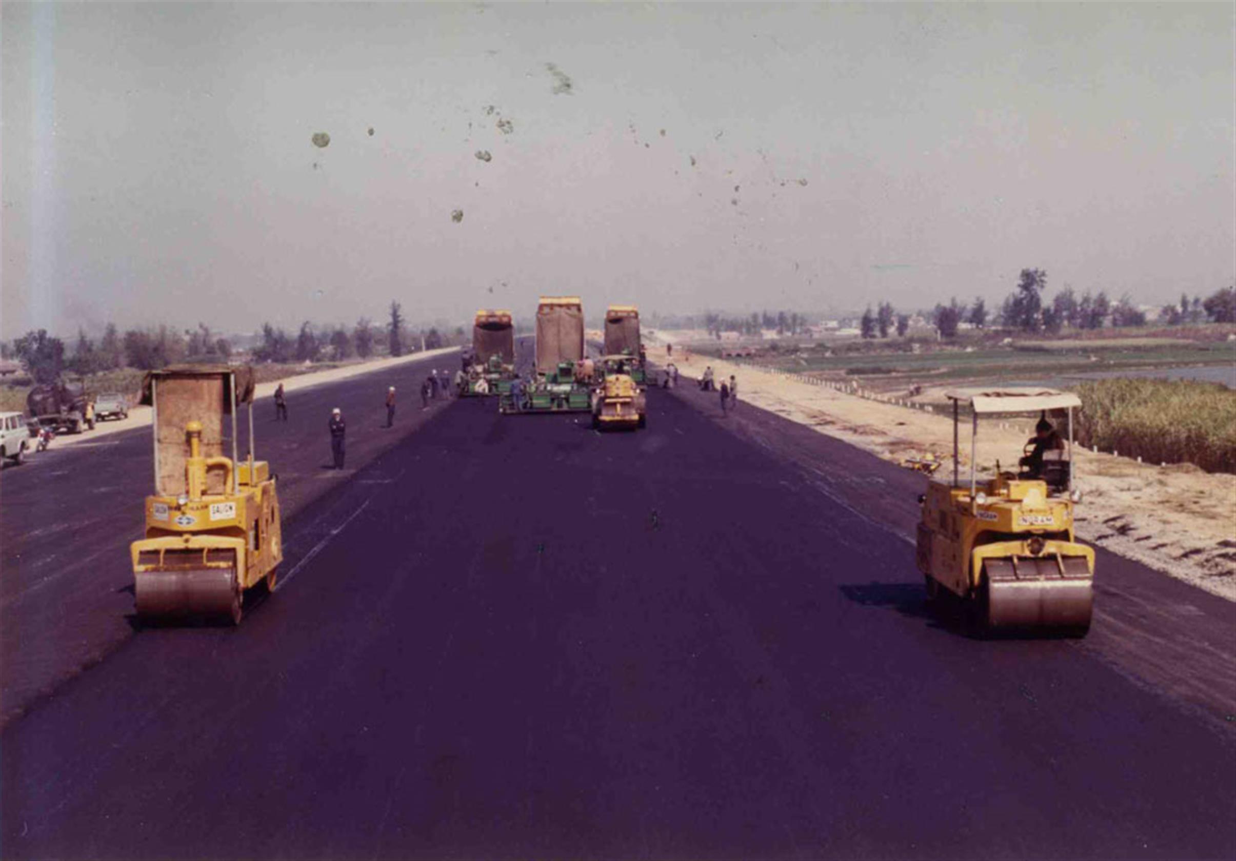 63年國道瀝青路面施工16