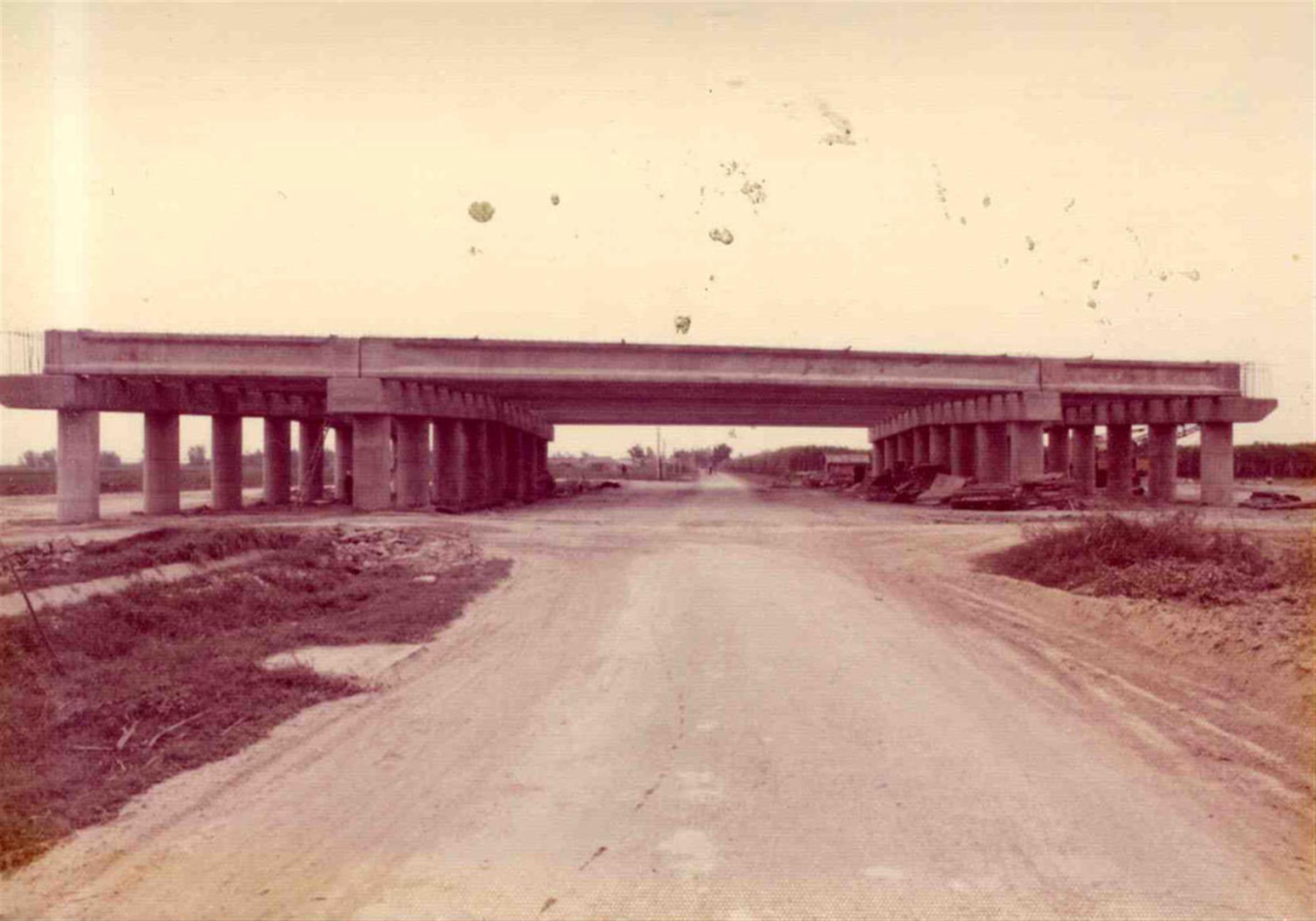 63年國道邊坡路面施工21