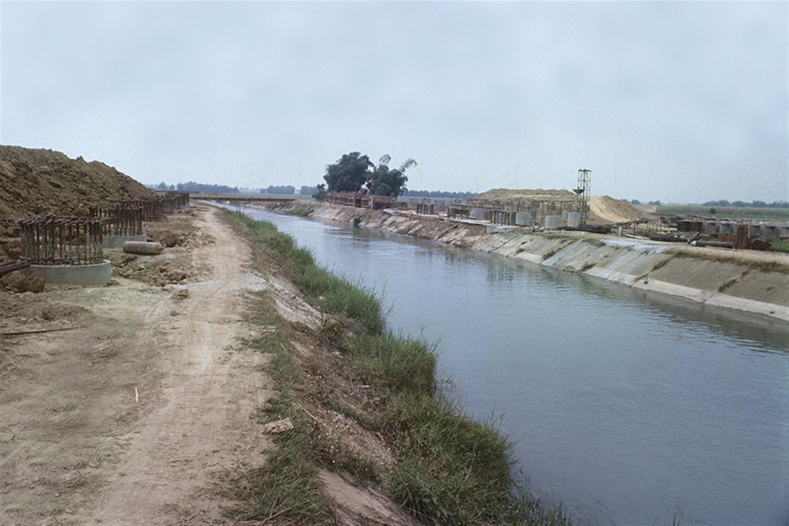 66年7月25日賽洛瑪颱風高速公路南區工程淹水情形