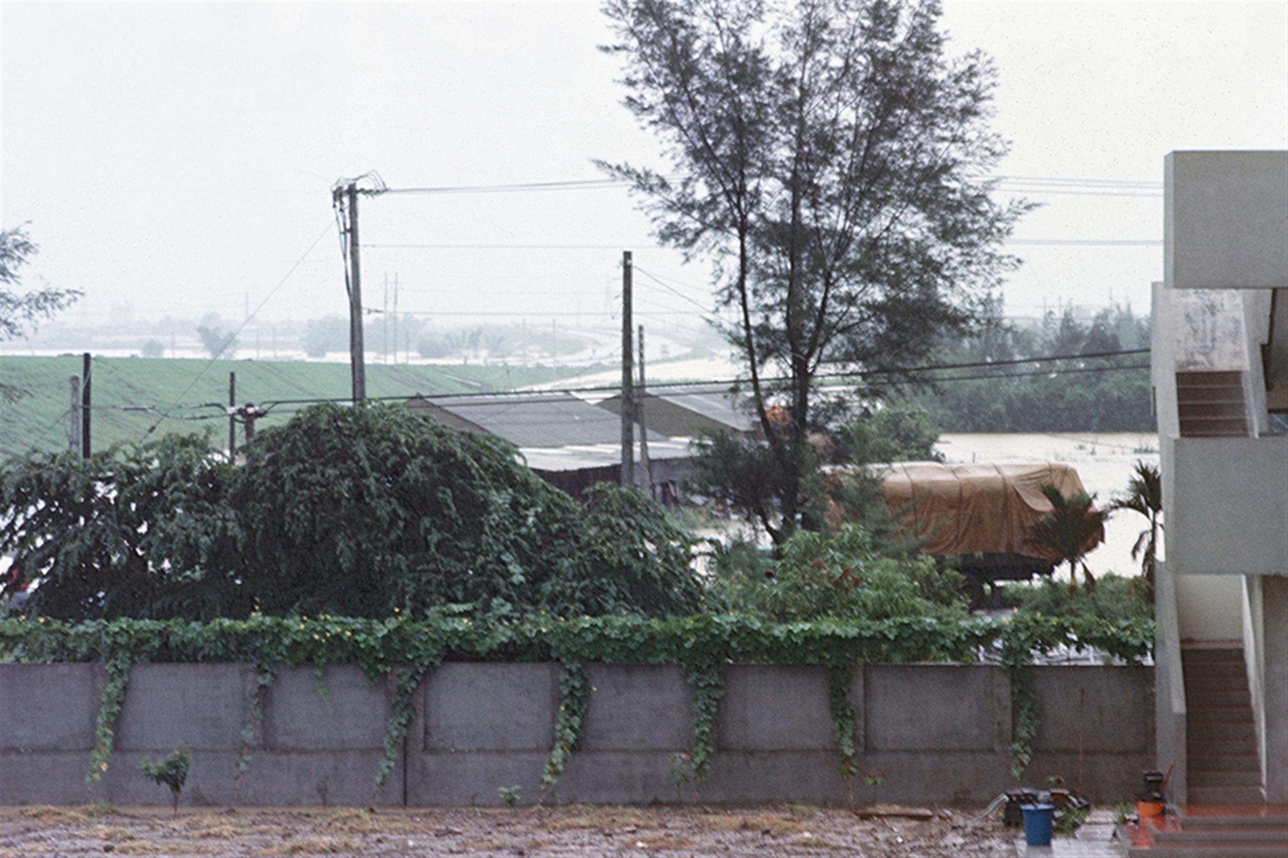 66年7月25日賽洛瑪颱風高速公路南區工程淹水情形