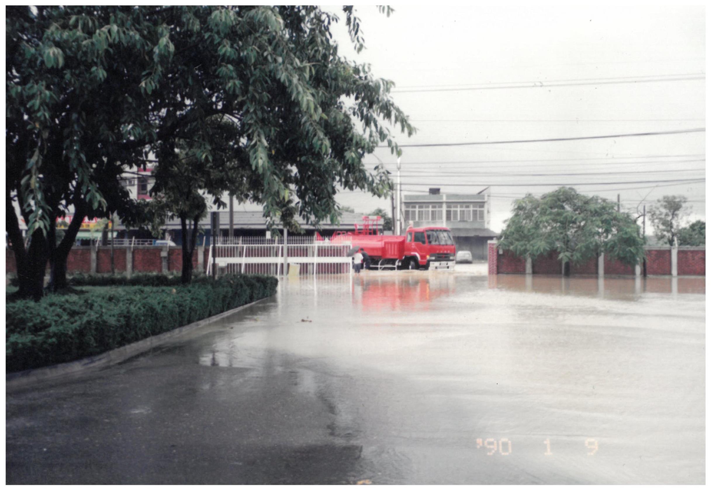 高速公路周邊：岡山工務段出入口