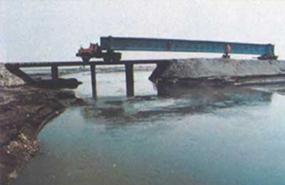 67年中沙大橋中沙大橋預鑄大梁使用便橋運輸至工地組裝