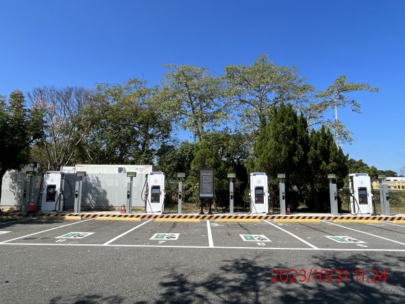 北站充電樁
